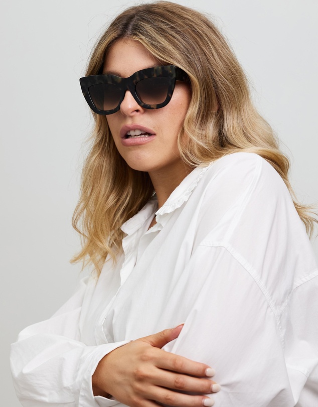 The Biggest Sunglasses|Women Shop Le Specs - Le Danzing for 2022 at ...